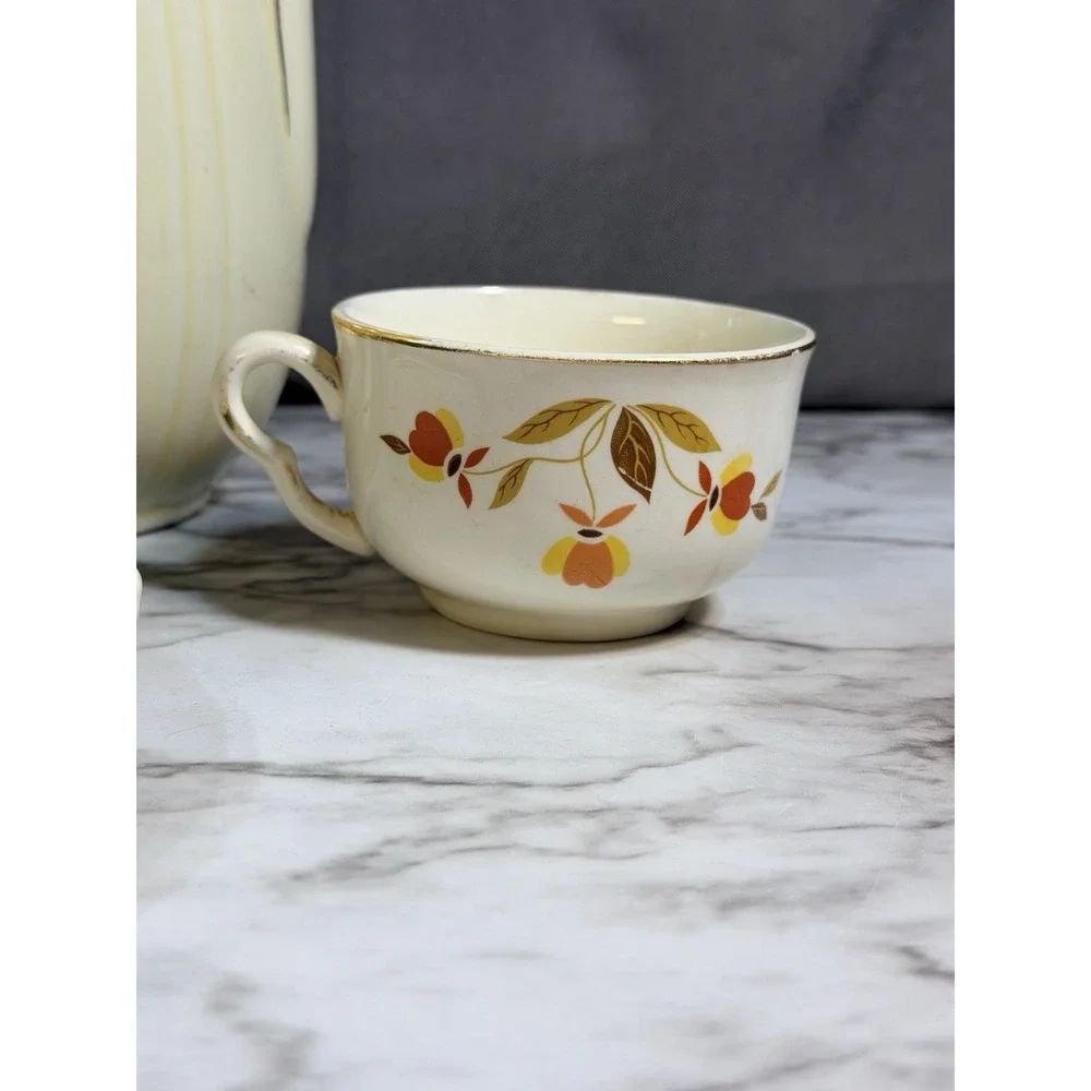 HALL AUTUMN LEAF MIXED LOT~ PITCHER NO LID,‎ CUP, SAUCCER AND SHAKER (2629)